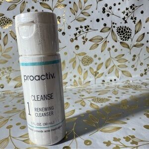 Proactiv Renewing Cleanser